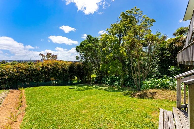 Photo of property in 26 Moffat Road, Red Beach, 0932