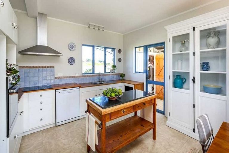 Photo of property in 115 Turangi Road, Motunui, Waitara, 4383