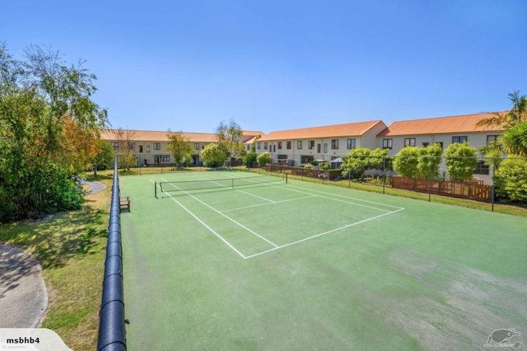 Photo of property in Tuscany Towers, 75/1 Ambrico Place, New Lynn, Auckland, 0600