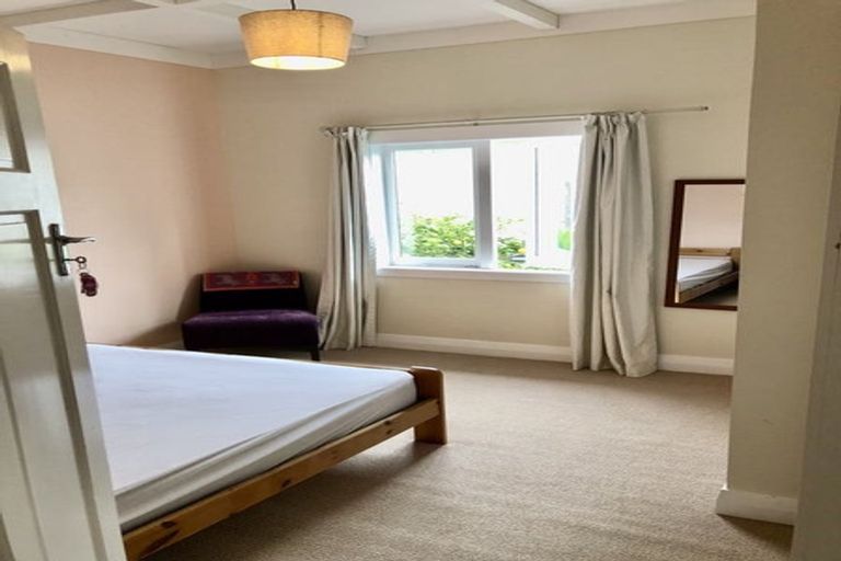 Photo of property in 28 Chatham Street, Waihola, Milton, 9073