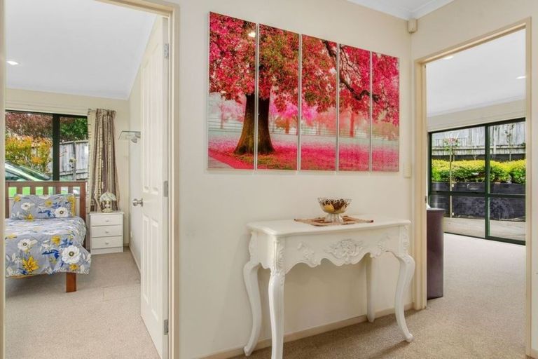 Photo of property in 14 Tauranga Place, Orewa, 0931