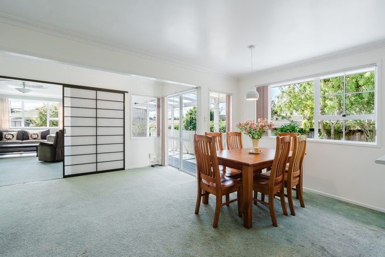 Photo of property in 17 Sandalwood Drive, Dinsdale, Hamilton, 3204