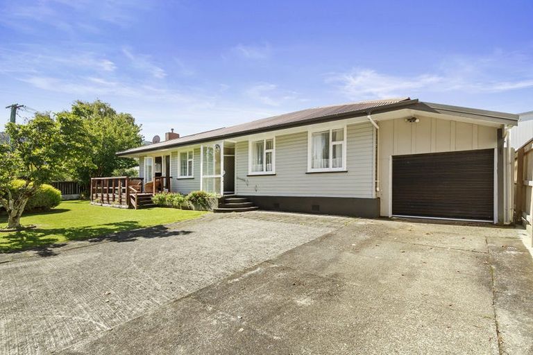 Photo of property in 86 Gibbons Street, Ebdentown, Upper Hutt, 5018