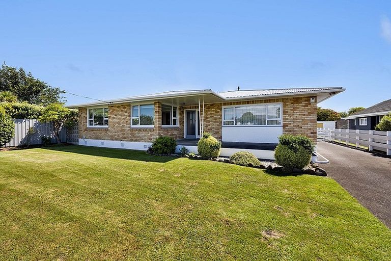 Photo of property in 93 Waihi Road, Hawera, 4610