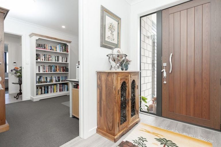 Photo of property in 6 Kentwood Place, Flagstaff, Hamilton, 3210