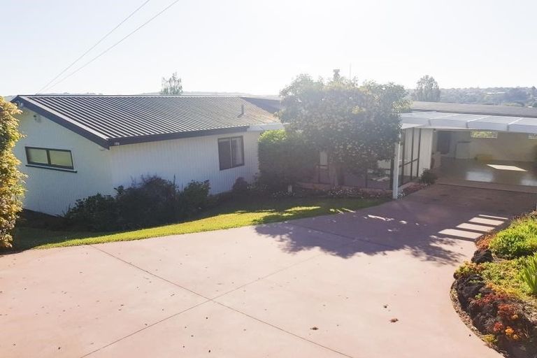 Photo of property in 49 Layton Road, Manly, Whangaparaoa, 0930