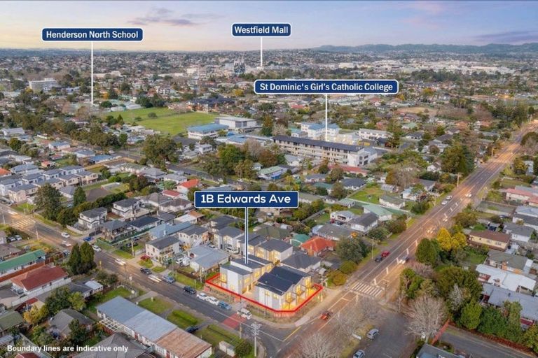 Photo of property in 1b Edwards Avenue, Henderson, Auckland, 0610