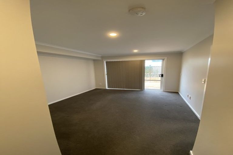 Photo of property in 32 Fernly Rise, Flat Bush, Auckland, 2019
