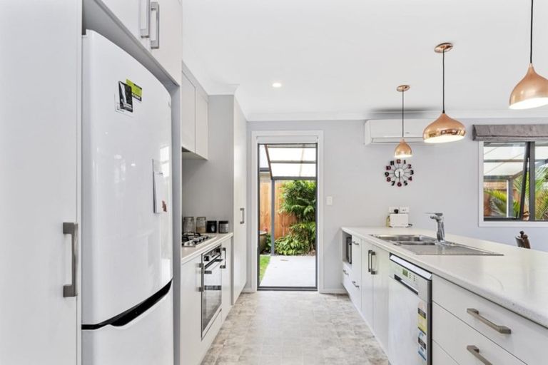 Photo of property in 16 Macloughlin Drive, Te Puke, 3119