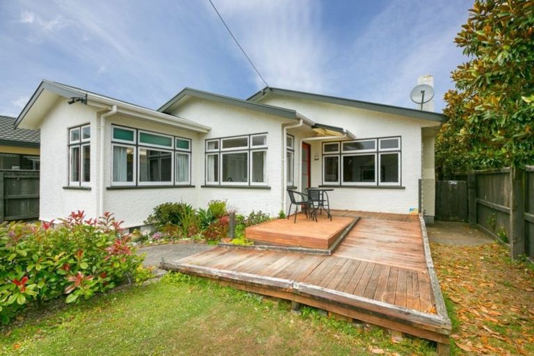 Photo of property in 3 Dorset Avenue, Westown, New Plymouth, 4310