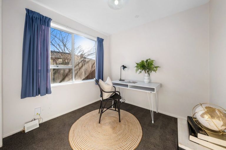 Photo of property in 1/468 Wairakei Road, Burnside, Christchurch, 8053