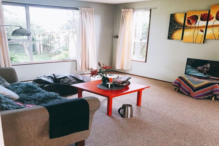 Photo of property in 28 Gibson Drive, Hornby, Christchurch, 8042