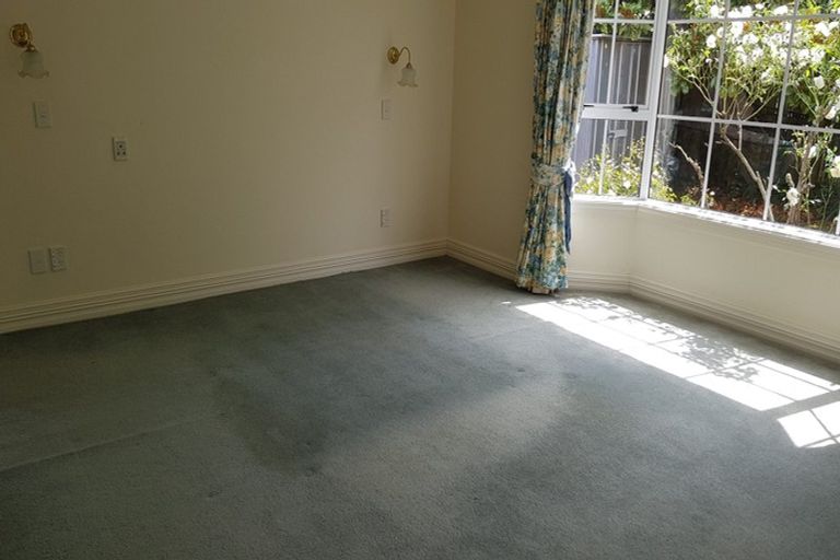 Photo of property in 6 Brookford Place, Westmorland, Christchurch, 8025