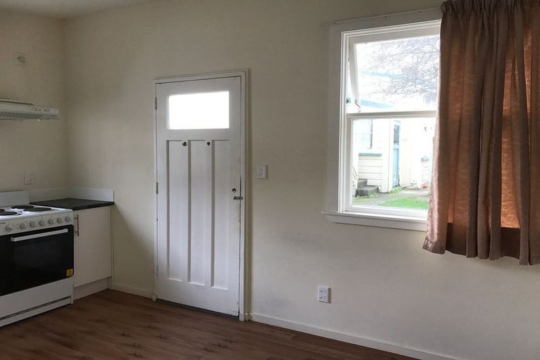 Photo of property in 98 Majoribanks Street, Mount Victoria, Wellington, 6011