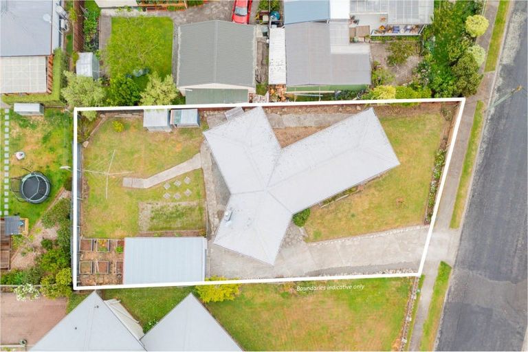 Photo of property in 2 Wilder Street, Waipukurau, 4200