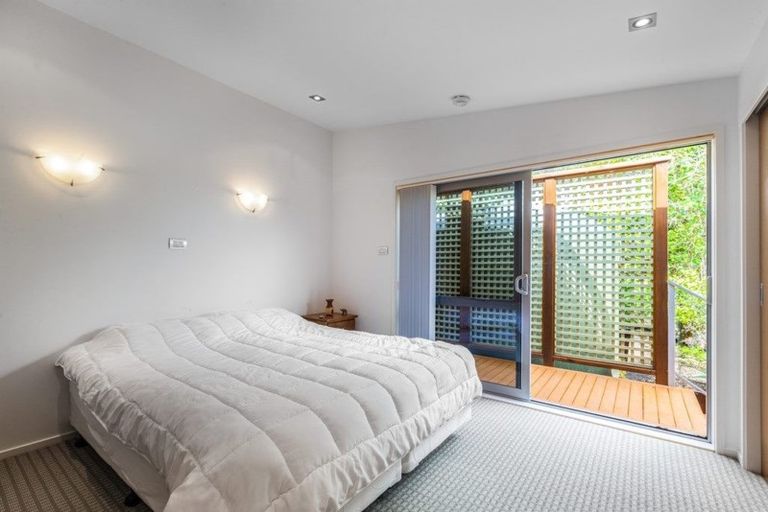 Photo of property in 19 Nepean Avenue, Waiheke Island, 1971