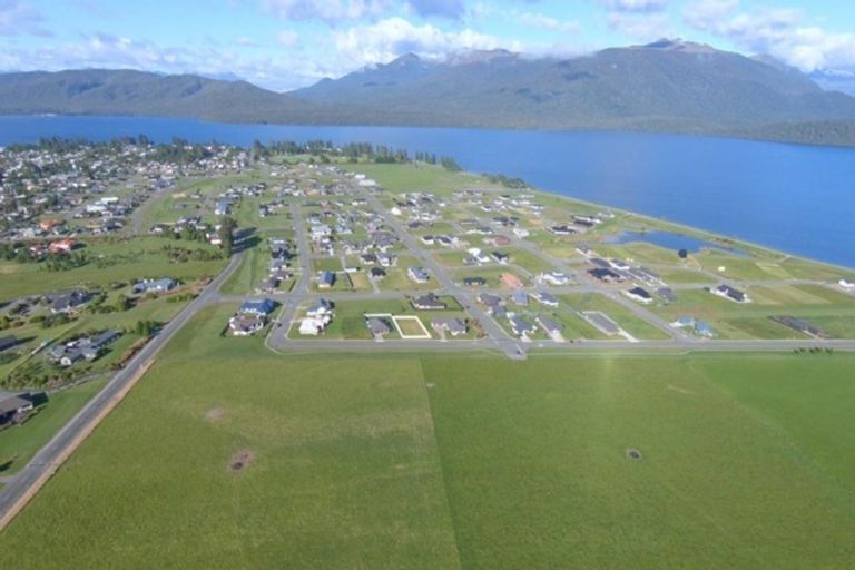 Photo of property in 11 South Arm Drive, Te Anau, 9600