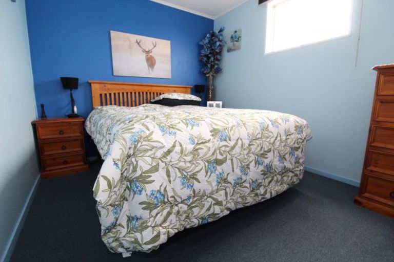 Photo of property in 16 Ruane Street, Glenavy, Waimate, 7980