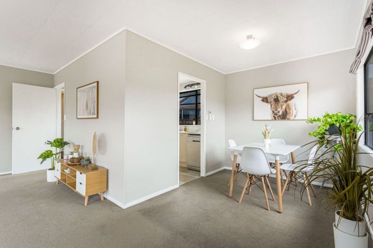 Photo of property in 66 Lynn Road, Bayview, Auckland, 0629