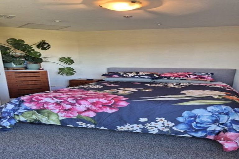 Photo of property in 5c/17 Crown Lynn Place, New Lynn, Auckland, 0600