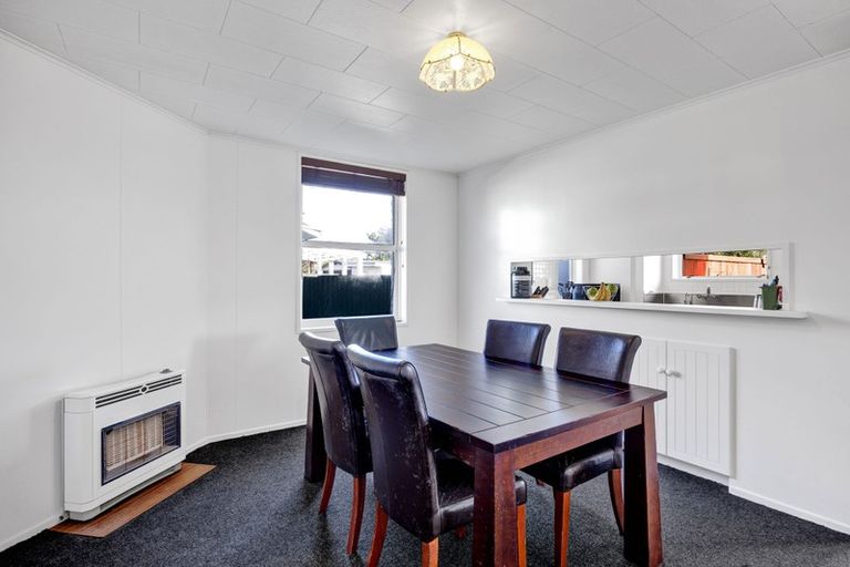 Photo of property in 13 Collins Street, Hawera, 4610