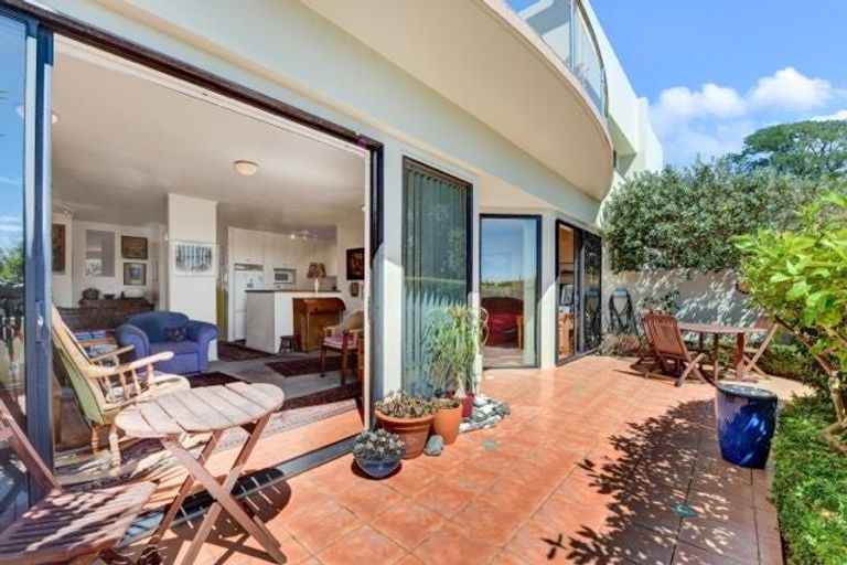 Photo of property in 6/27 Shelbourne Street, Nelson, 7010