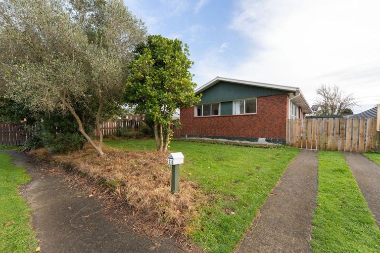Photo of property in 26 Halswell Crescent, Westbrook, Palmerston North, 4412