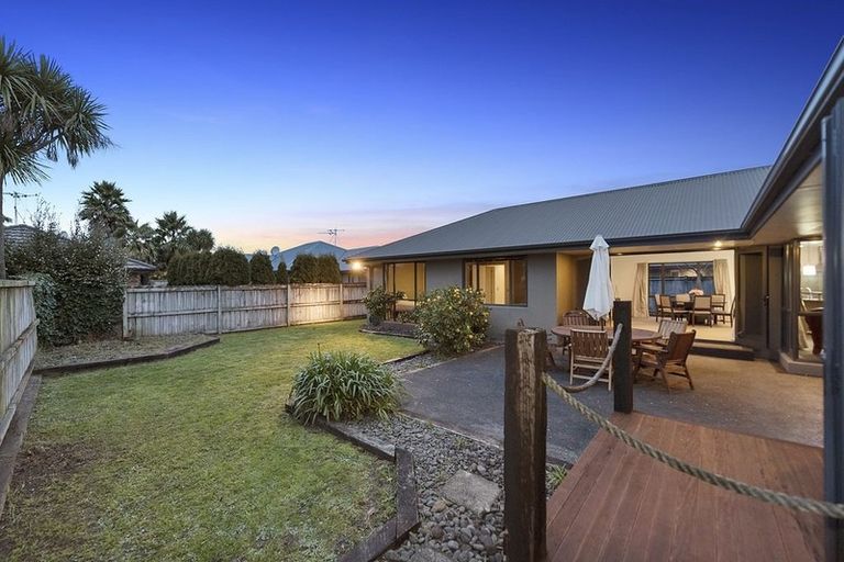 Photo of property in 8 Somerton Drive, Huntington, Hamilton, 3210