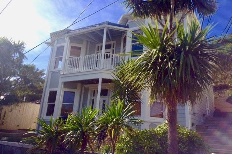 Photo of property in 37 Lawrence Street, Newtown, Wellington, 6021