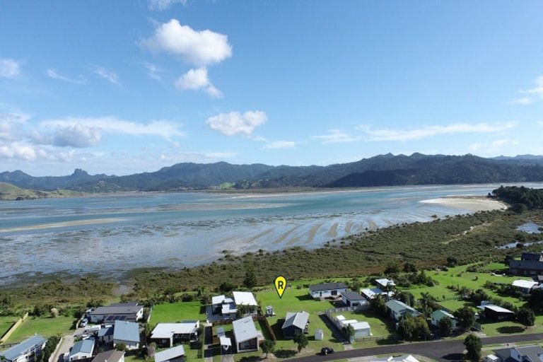 Photo of property in 137 Kelly Jade Avenue, Matarangi, Whitianga, 3592