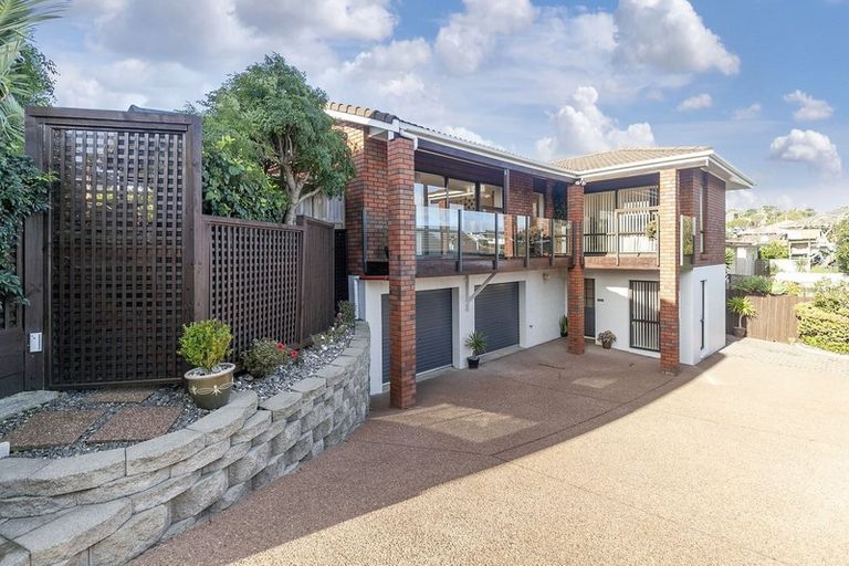 Photo of property in 2/8 Harley Road, Hauraki, Auckland, 0622