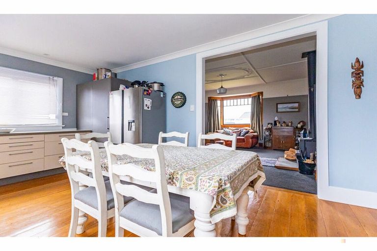 Photo of property in 19 Parsonage Road, Waimate, 7924