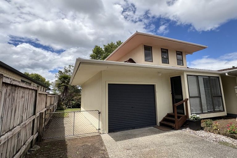 Photo of property in 35 Western Hills Drive, Kensington, Whangarei, 0112