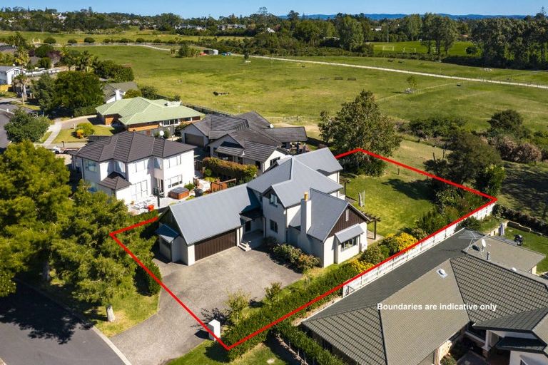 Photo of property in 4 Monkton Close, Greenhithe, Auckland, 0632