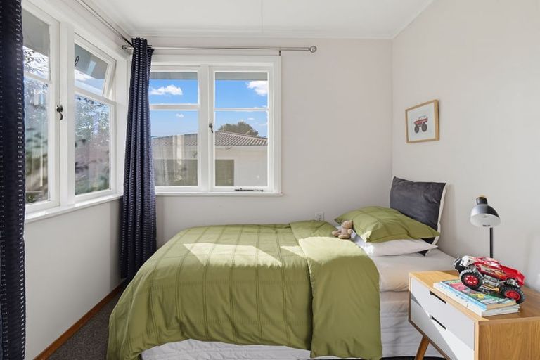 Photo of property in 37 Hadfield Crescent, College Estate, Whanganui, 4500