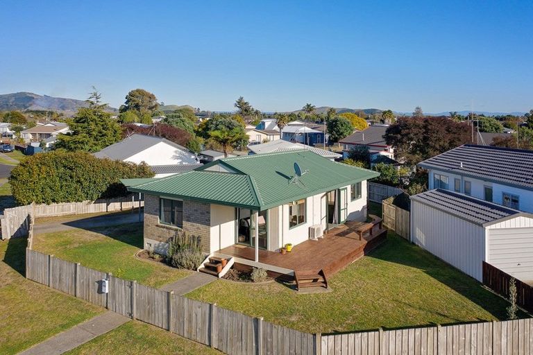 Photo of property in 25a Longstead Avenue, Papamoa Beach, Papamoa, 3118