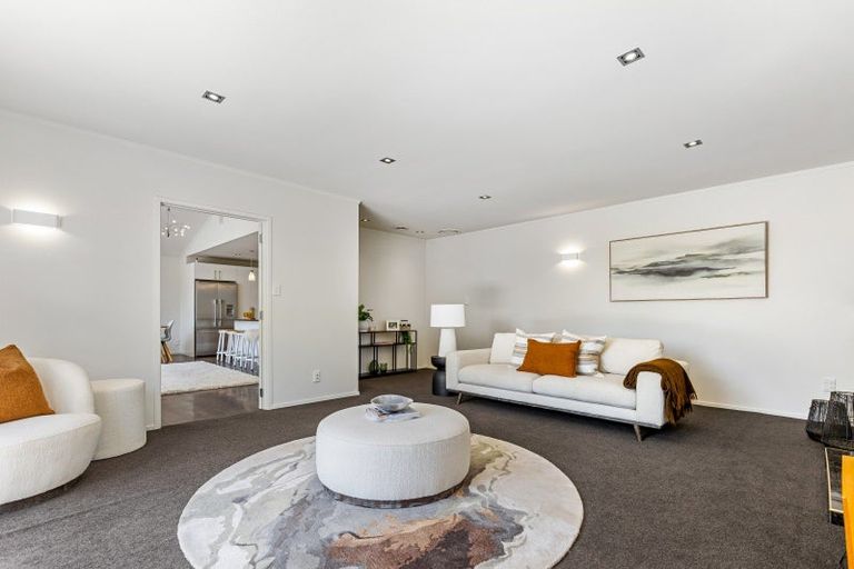 Photo of property in 10 Emily Lane, Greenhithe, Auckland, 0632