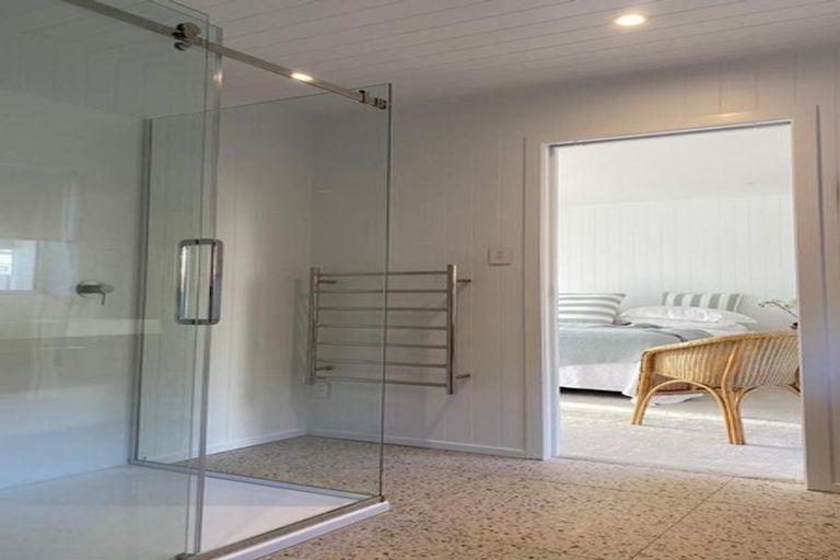 Photo of property in 2/19 Craig Road, Milford, Auckland, 0620