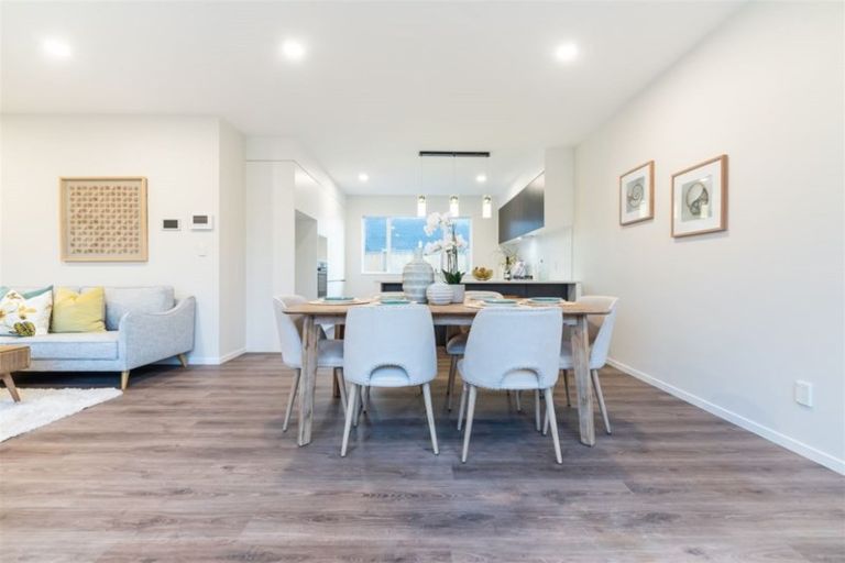 Photo of property in 17 Jeroboam Loop, Kumeu, 0810