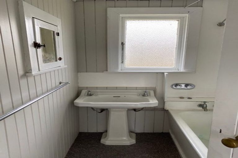 Photo of property in 36 Crampton Road, Reefton, 7830