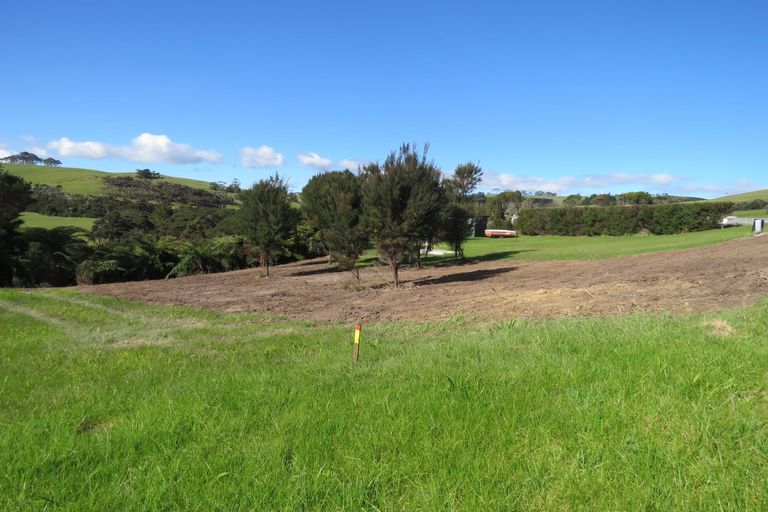 Photo of property in 9 Lori Lane, Coopers Beach, 0420