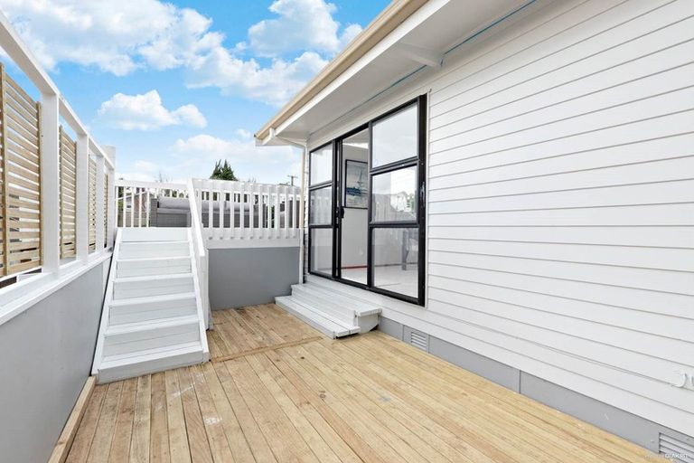 Photo of property in 38 Kay Drive, Blockhouse Bay, Auckland, 0600