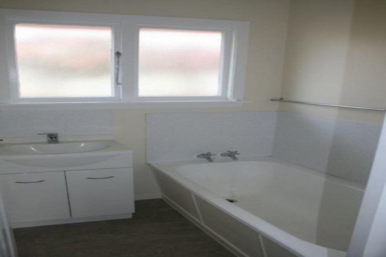 Photo of property in 10 Waipara Street, Cracroft, Christchurch, 8025