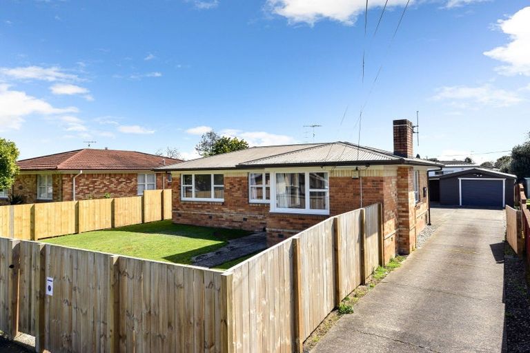 Photo of property in 32 Northolt Road, Fairview Downs, Hamilton, 3214