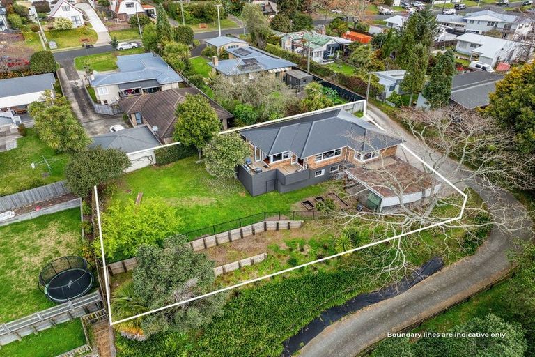 Photo of property in 107 Sutherland Road, Brookfield, Tauranga, 3110