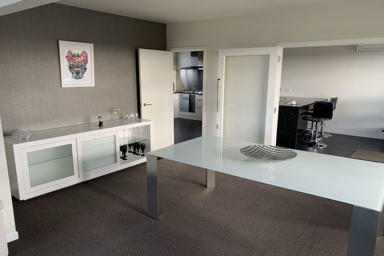 Photo of property in 1/2 Beatrice Avenue, Hillcrest, Auckland, 0627