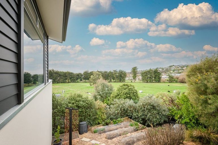 Photo of property in 6 Hadleigh Lane, Westmorland, Christchurch, 8025