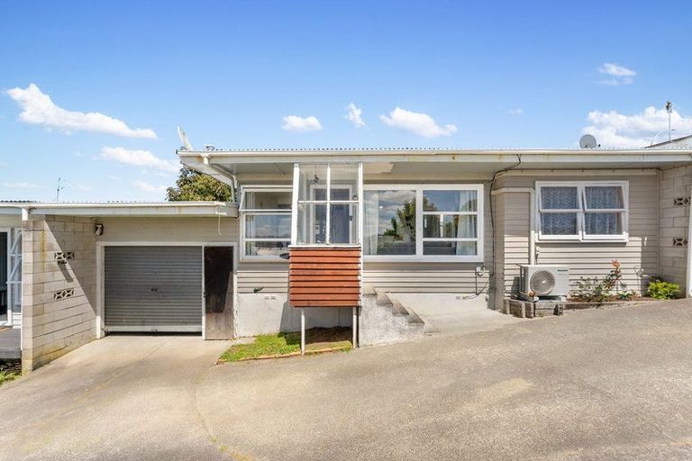 Photo of property in 2/56 Glasgow Road, Pukekohe, 2120