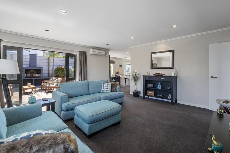 Photo of property in 39 Dahlstrom Grove, Kelvin Grove, Palmerston North, 4414