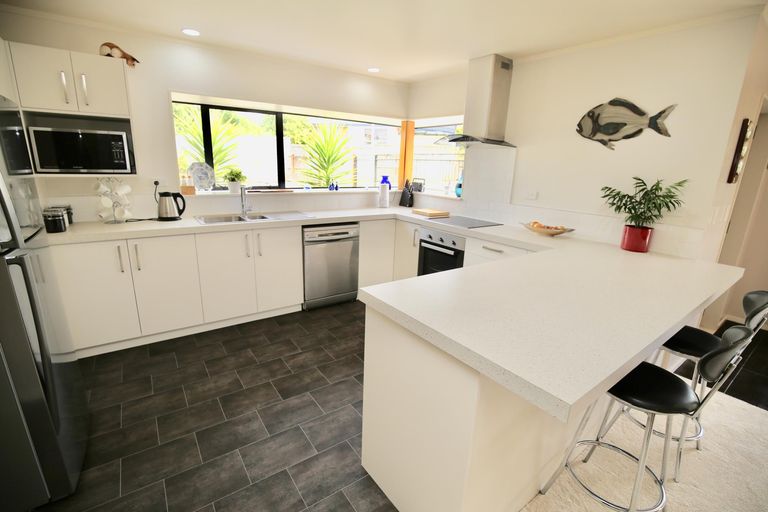 Photo of property in 215 Grandview Road, Grandview Heights, Hamilton, 3200